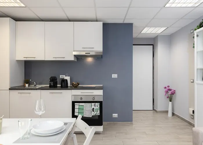 Modern Loft 8 Min From Duomo Appartamento
